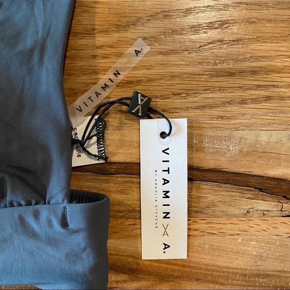 Vitamin A Magnolia V Neck Green Bikini Top 6 Small - Picture 4 of 6